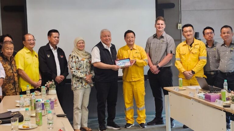 Pertama Ferroalloy rancang perluaskan produk di Sarawak