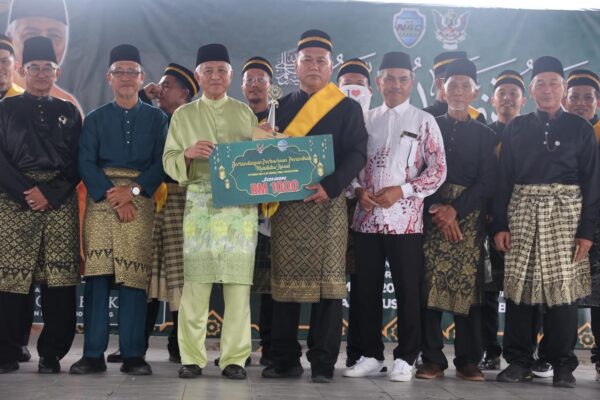 1,411 peserta perarakan Maulidur Rasul peringkat DUN Kabong