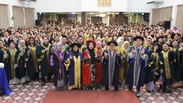 416 pelajar Kolej SIDMA Sarawak lafaz ikrar