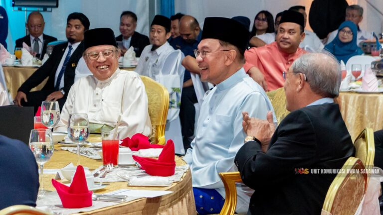 Kerjasama erat Kerajaan Persekutuan, Sarawak tingkatkan keyakinan pelabur