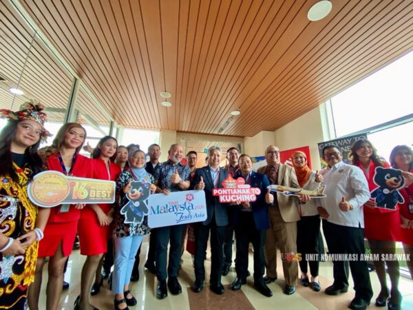 Penerbangan terus Kuching-Pontianak beroperasi semula
