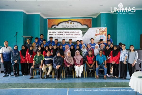 Bengkel hasilkan sabun anjuran UNIMAS di Kampung Semera