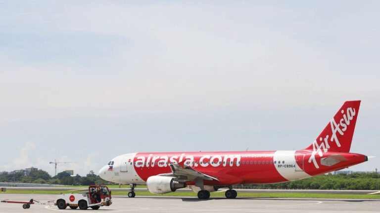LBAS: AirAsia dilantik rakan penerbangan rasmi, perkhidmatan e-hailing