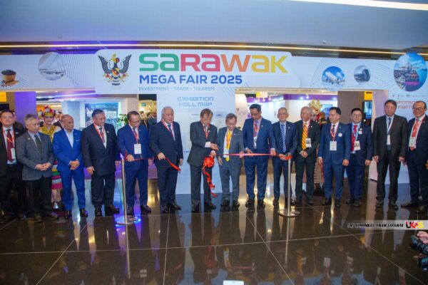 Sarawak setuju bekalkan 1,000 MW tenaga hijau pada Singapura