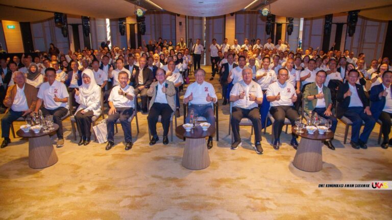 Sarawak sedang laksana penstrukturan semula perkhidmatan awam