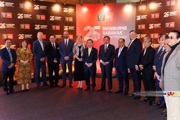 Sarawak tubuh Pusat Kajian Universiti Teknologi Swinburne
