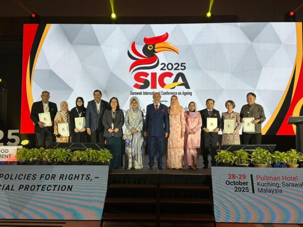 Daftar Kad Emas Kenyalang guna platform SarawakPass