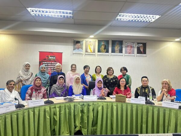 Sarawak tawar biasiswa kepimpinan wanita ASEAN