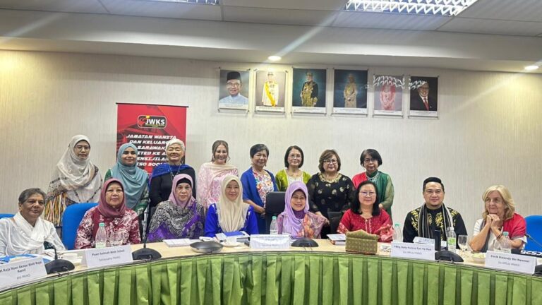 Sarawak tawar biasiswa kepimpinan wanita ASEAN
