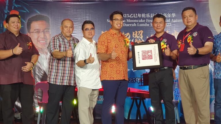 Dewan Lama Persatuan Chung Hua Lundu bakal dibina semula