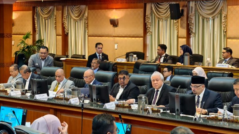 Timbalan Premier hadiri Mesyuarat Tanah Negara