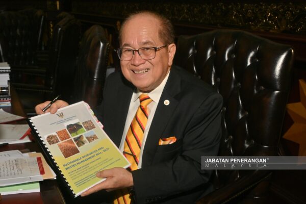 Sarawak lulus RUU Pengurusan Sumber Lestari dan Sisa 2025