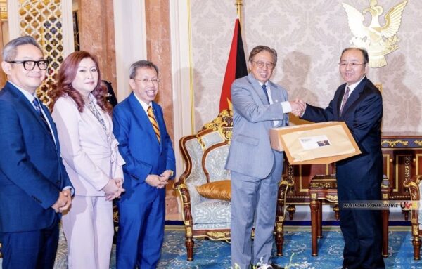 Hubungan dua hala Sarawak,China diperkukuh