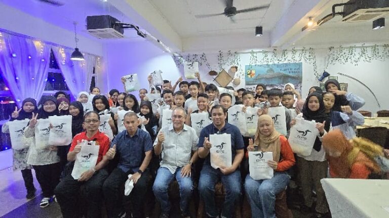 ADUN Kuala Rajang santuni pelajar SK Sarikei, SK Penghulu Adin