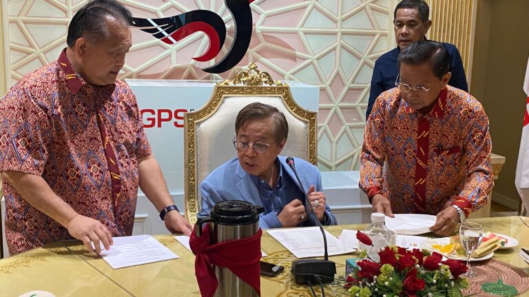 Kejayaan program Parti PBB diperjelaskan pada ahli