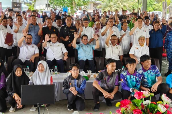 Daro maju bersama pembangunan sosial – Dr Safiee