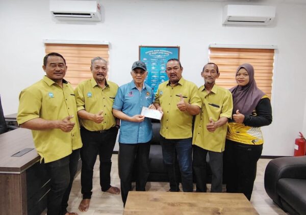 Projek bina benteng tangani hakisan pantai Kampung Gerigat