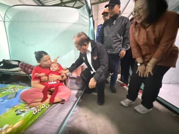 Tanah runtuh, jalan terputus di Serian, kerja baik pulih dilaksana