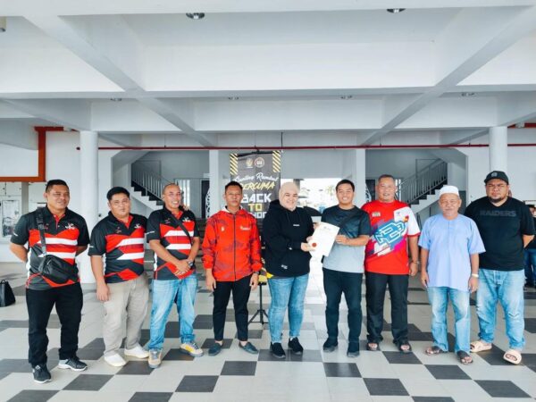 Pelajar manfaatkan program gunting rambut percuma