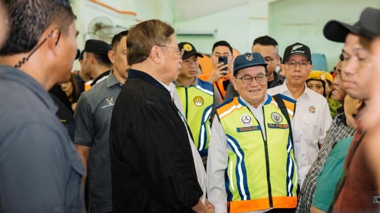 Mangsa banjir enggan pindah tetap terima bantuan, nafi dakwaan – Uggah