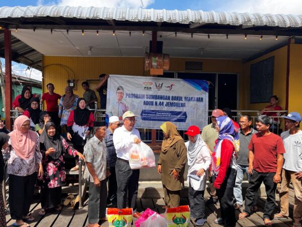 140 asnaf terima sumbangan bakul makanan