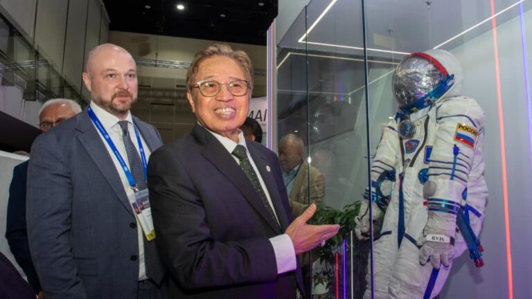 Kerajaan Sarawak kaji penggunaan teknologi angkasa