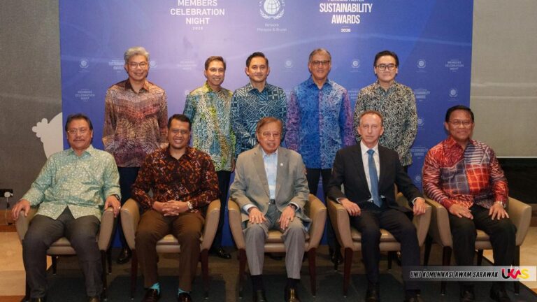 Kelestarian teras pembangunan Sarawak, Abang Johari terima anugerah peringkat antarabangsa