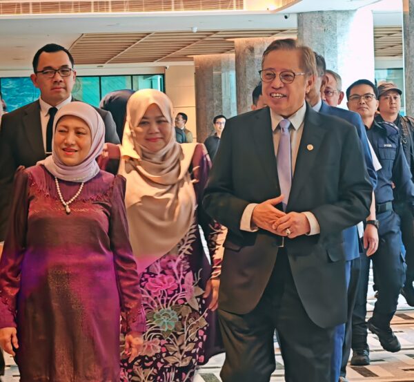 Wanita Sarawak terima manfaat program Wanita Dinamik, PERANTIS – Nancy