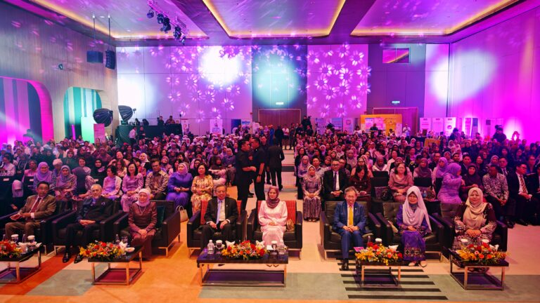 Perkasakan peranan wanita, diberi peluang buat keputusan dalam Kerajaan Sarawak