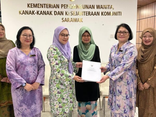 Nur Alina Abdullah kini Setiausaha Tetap KPWK baharu