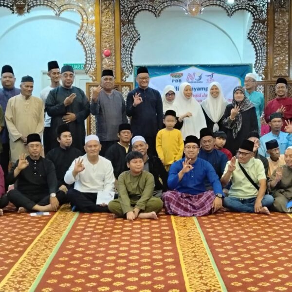 Masjid, surau Tanjong Datu terima sumbangan Ramadan