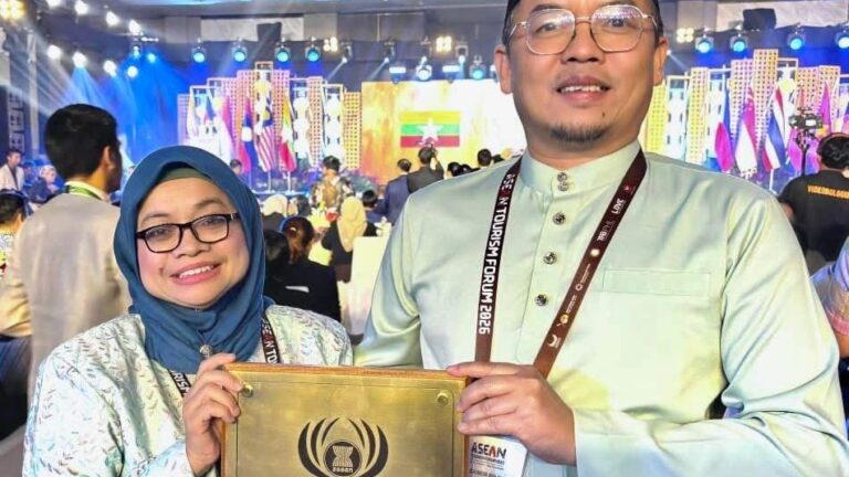 Kuching bandar raya bersih,DBKU raih anugerah ASEAN Clean Tourist City