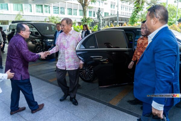 IES: Abang Johari perkukuhkan kedudukan Sarawak