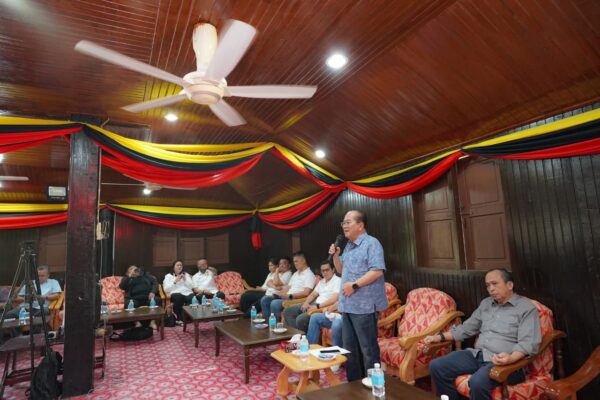 Dialog pembangunan Bukit Saban bersama pemilik tanah NCR Ulu Rimbas, Ulu Paku