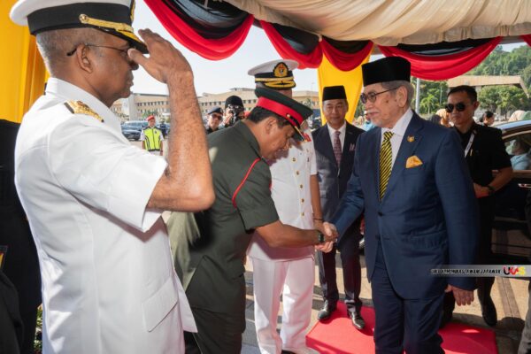 Kapal Sharif Mashor iktiraf perjuangan pahlawan Sarawak
