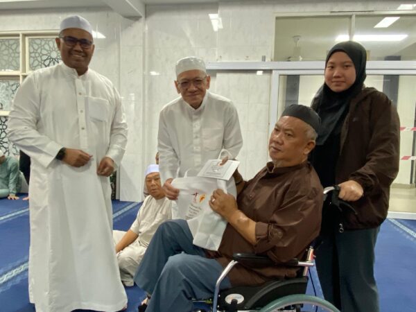 Ihsan Ramadan DUN Satok santuni asnaf, bantu ringankan beban