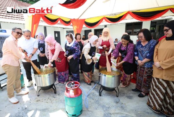 Warisan bubur pedas eratkan silaturahim anak Sarawak di Kuala Lumpur