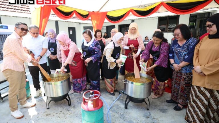 Warisan bubur pedas eratkan silaturahim anak Sarawak di Kuala Lumpur