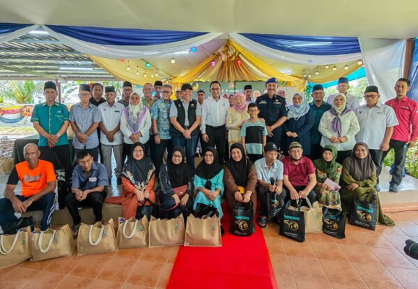 Program Ramadan Prihatin santuni anggota Marin, asnaf