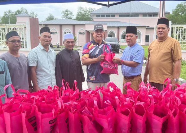Program Kongsi Rezeki, 140 pek juadah berbuka puasa diedar di Daro