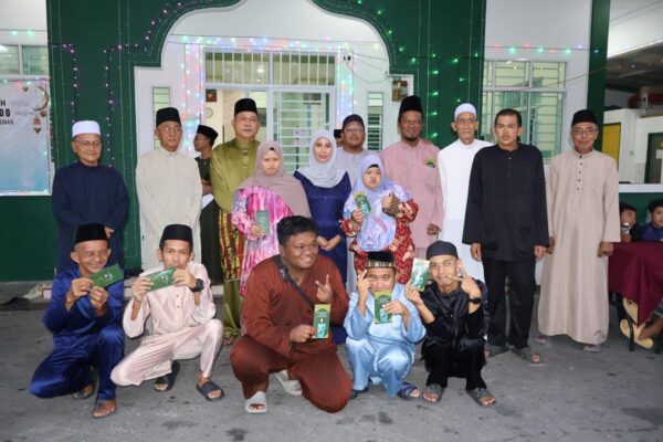 Padang Futsal Kampung Sungai Bilis dinaik taraf