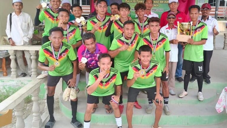 TRD Serian juarai Bola SepakParti PBB Kampung Perpat