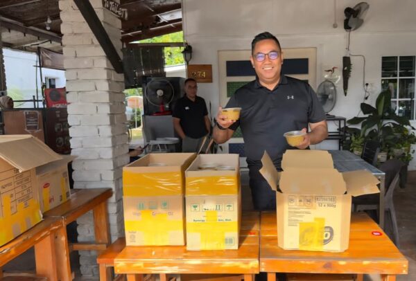 PKPS agih bubur pedas sempena Ramadan