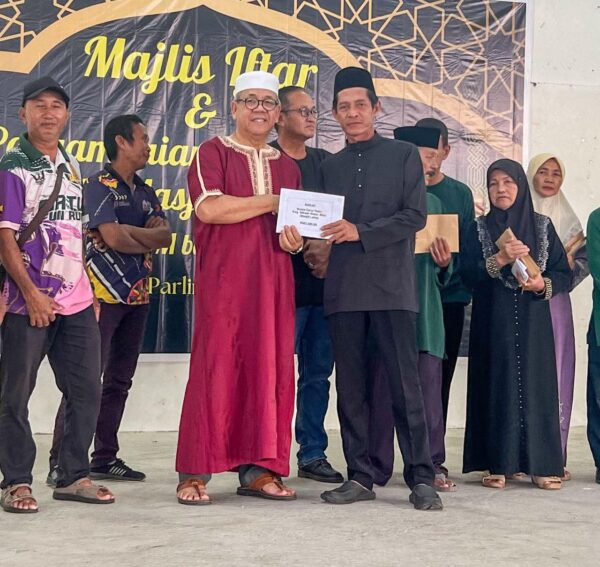Sumbangan Ramadan perkukuhkan aktiviti surau, masjid Parlimen Igan