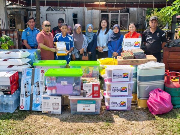 Hanifah bantu mangsa kebakaran Kampung Senau