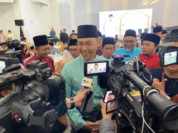 Kesesakan lalu lintas antara fokus utama DUN Tupong