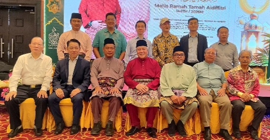 Ribuan banjiri rumah terbuka Awang Tengah di Lawas