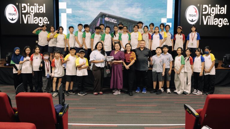 Guru, pelajar Tunku Putra HELP terokai ilmu, teknologi TEGAS Digital Village