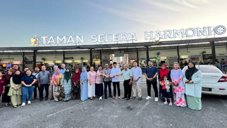 Taman Selera Harmoni muncul sebagai hab halal pertama Sibu