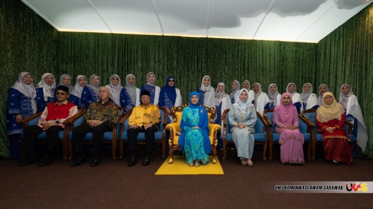 Premier Sarawak hadiri majlis santapan Mesyuarat Agung Tahunan Wanita PERKIM Kebangsaan